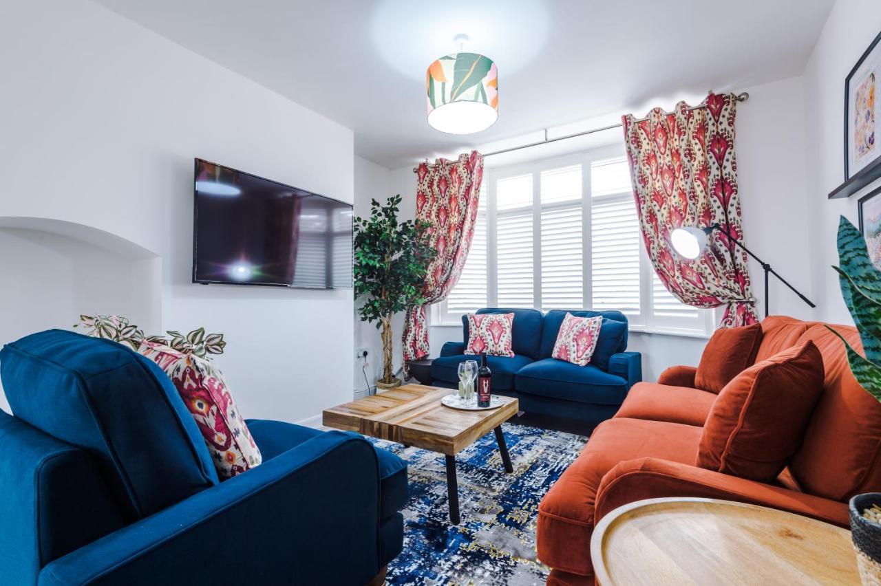 Lincroft House - 3bed Luxury Retreat Serviced Away From Casa de Férias