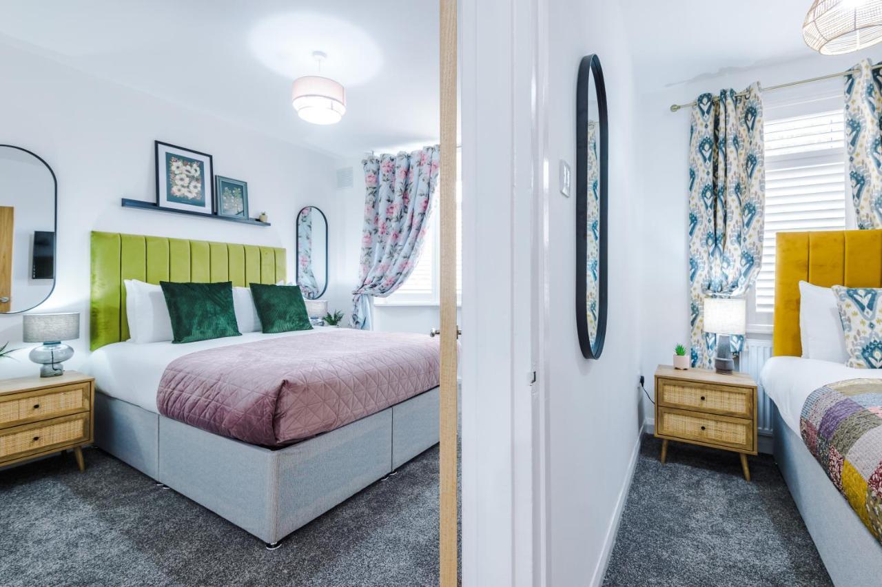 Lincroft House - 3bed Luxury Retreat Serviced Away From Casa de Férias Coventry