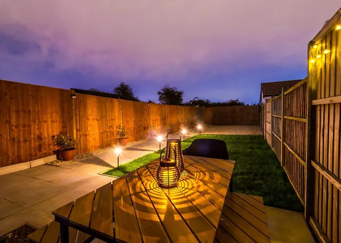 Lincroft House - 3Bed Luxury Retreat Serviced Holiday Home Away From Home